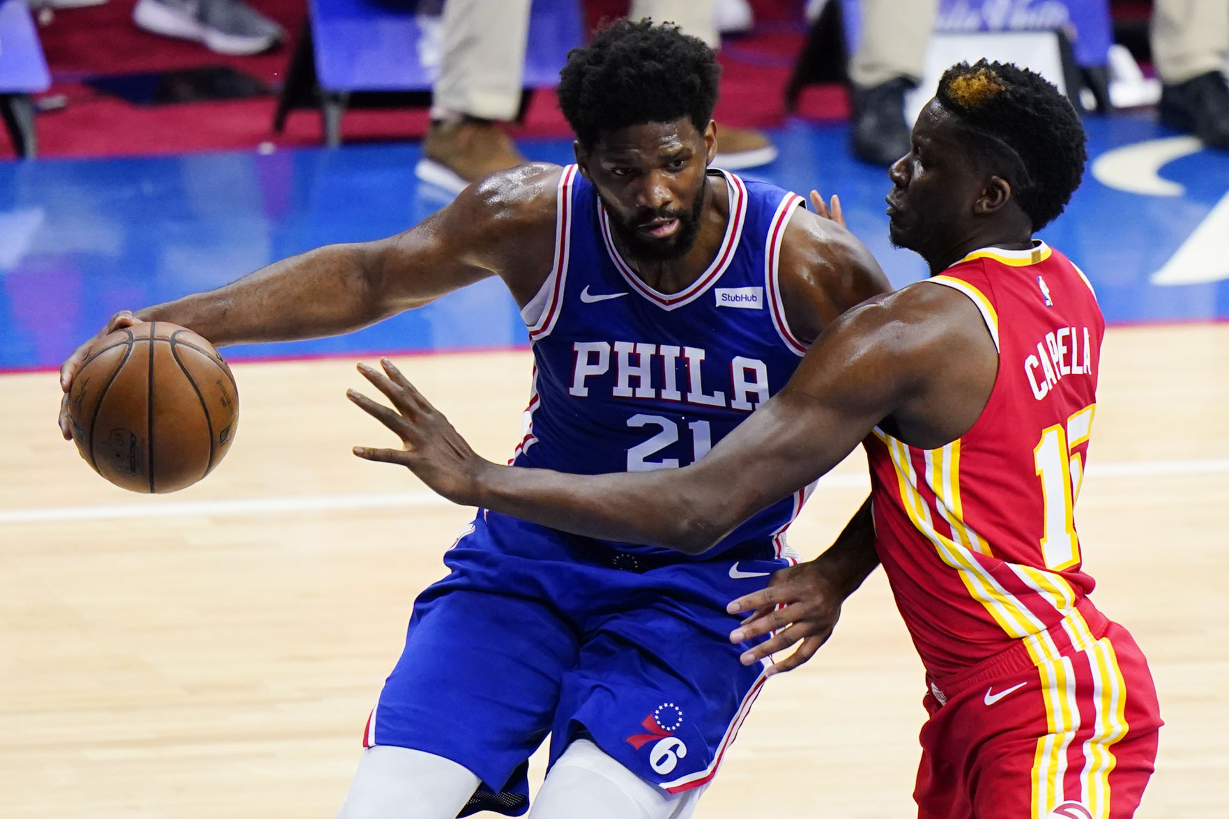 Hawks 76ers Basketball